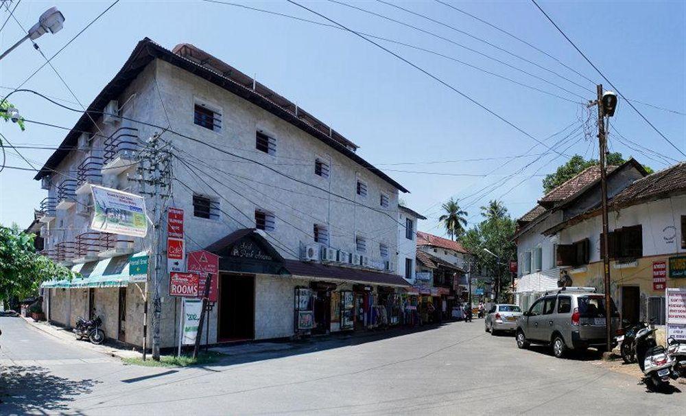 ホテル パーク アベニュー Kochi エクステリア 写真
