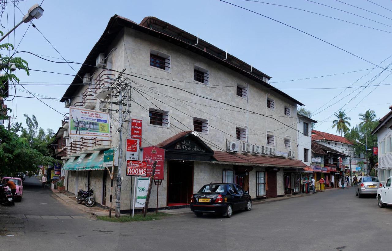 ホテル パーク アベニュー Kochi エクステリア 写真